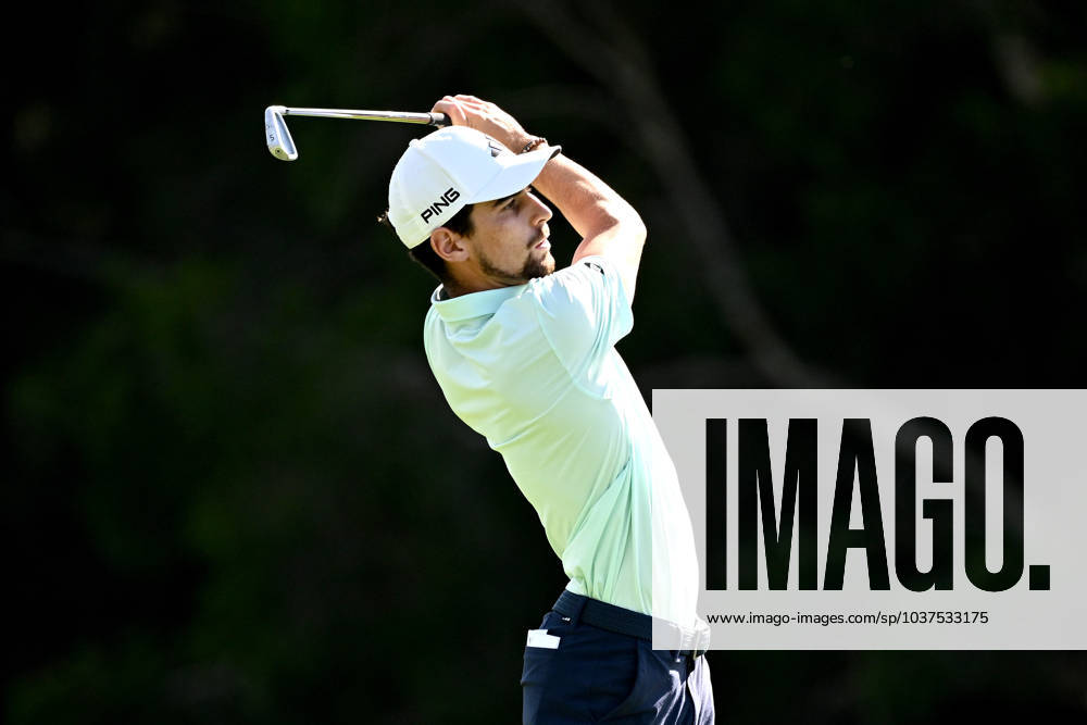 GOLF AUSTRALIAN OPEN, Joaquin Niemann of Chile plays a shot from the 14th fairway during Round 2 of the Australian Open 2023 at the Lakes Golf Club in Sydney, Friday, December 1, 2023. ( NO ARCHIVING, , NO USE IN BOOKS WITHOUT CONSENT SYDNEY NEW SOUTH WALES AUSTRALIA