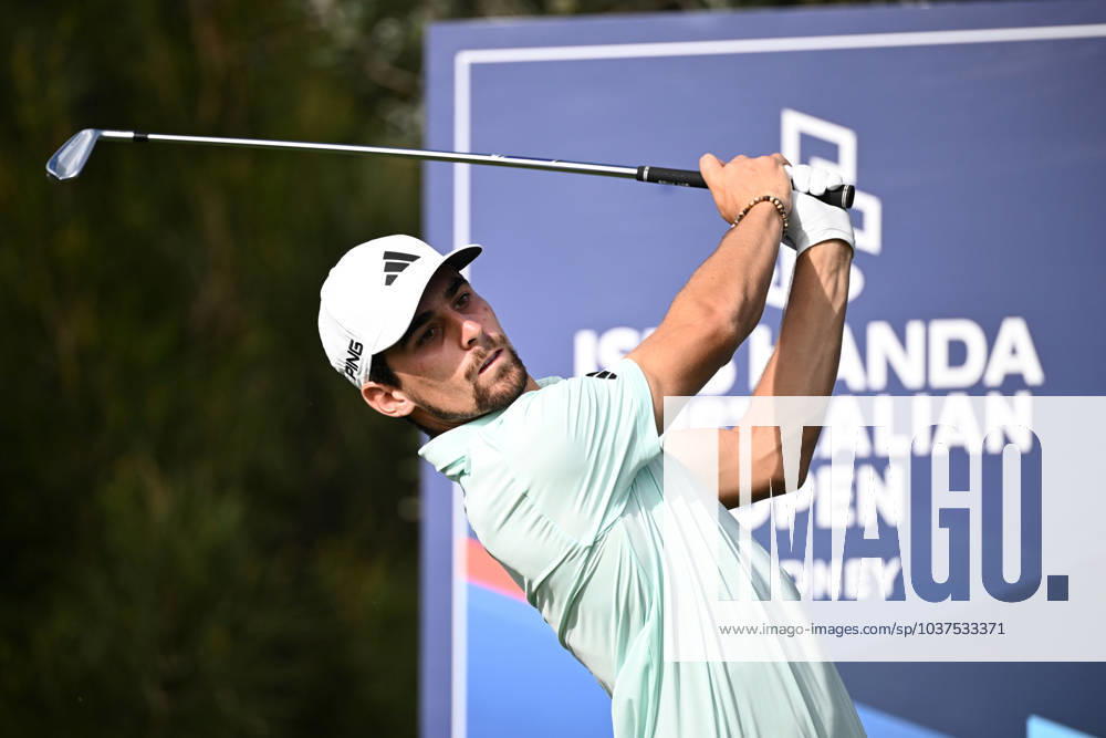 GOLF AUSTRALIAN OPEN, Joaquin Niemann of Chile plays a shot from the 13th tee during Round 2 of the Australian Open 2023 at the Australian Golf Club in Sydney, Friday, December 1, 2023. ( NO ARCHIVING, , NO USE IN BOOKS WITHOUT CONSENT SYDNEY NEW SOUTH WALES AUSTRALIA