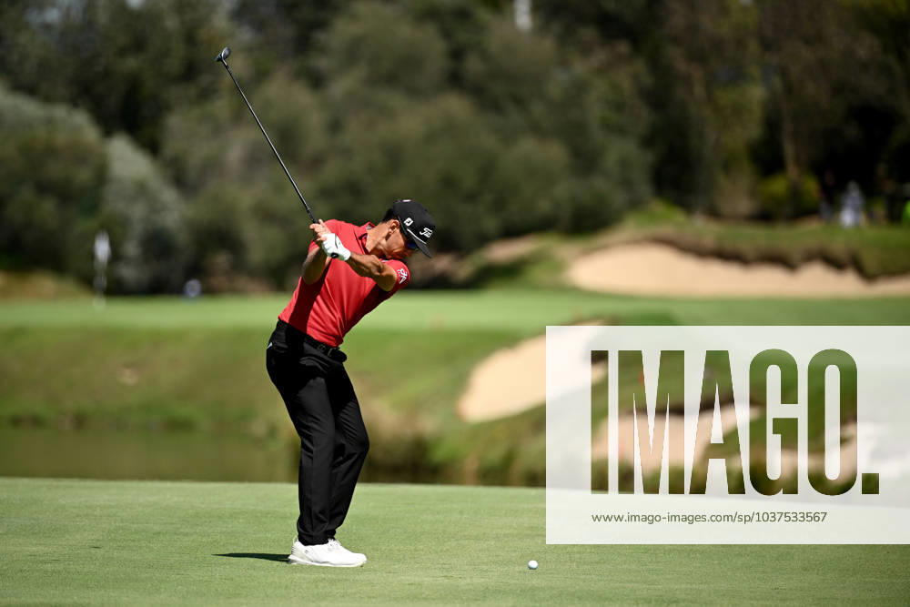 GOLF AUSTRALIAN OPEN, Rafa Cabrera Bello of Spain plays a shot from the 17th fairway during Round 2 of the Australian Open 2023 at the Lakes Golf Club in Sydney, Friday, December 1, 2023. ( NO ARCHIVING, , NO USE IN BOOKS WITHOUT CONSENT SYDNEY NEW SOUTH WALES AUSTRALIA