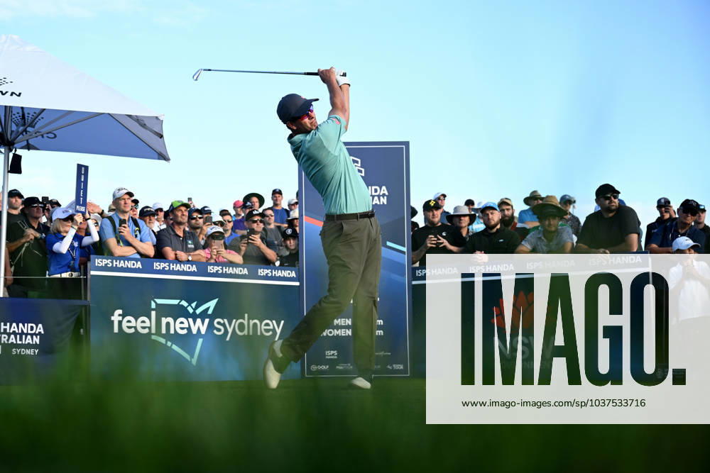 GOLF AUSTRALIAN OPEN, Adam Scott of Australia plays a shot from the 10th tee during Round 2 of the Australian Open 2023 at the Lakes Golf Club in Sydney, Friday, December 1, 2023. ( NO ARCHIVING, , NO USE IN BOOKS WITHOUT CONSENT SYDNEY NEW SOUTH WALES AUSTRALIA