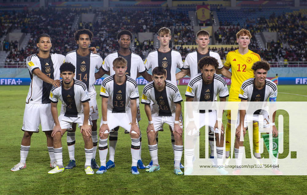 Football U 17 World Cup 2023, Final Germany France, at Manahan Stadium Surakarta Team photo Germany, hi v li Paris Brunner Germany , David Odogu Germany , Winners Osawe Germany , Max Moerstedt Germany , Finn Jeltsch Germany , Goalkeeper Konstantin Heide Germany front from left Fayssal Harchaoui Germany , Maximilian Hennig Germany , Bilal Yalcinkaya Germany , Eric Emanuel da Silva Moreira Germany , Noah Darvich Germany