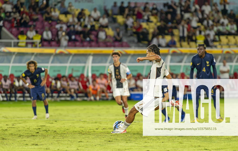 Football U 17 World Cup 2023, Final Germany France, at Manahan Stadium Surakarta Goal kick via penalty kick by Paris Brunner Germany to 1 0