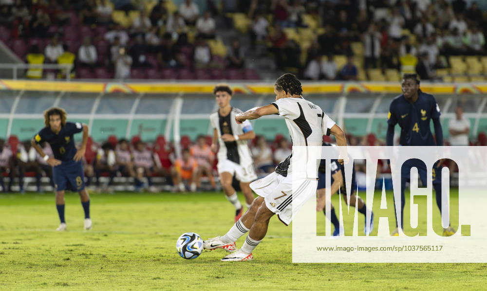 Football U 17 World Cup 2023, Final Germany France, at Manahan Stadium Surakarta Goal kick via penalty kick by Paris Brunner Germany to 1 0