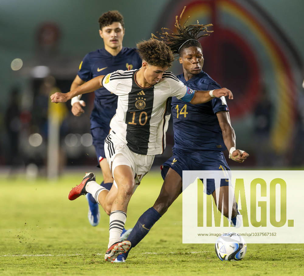 Football U 17 World Cup 2023, Final Germany France, at Manahan Stadium Surakarta v li Noah Darvich Germany v FodŽ Sylla France