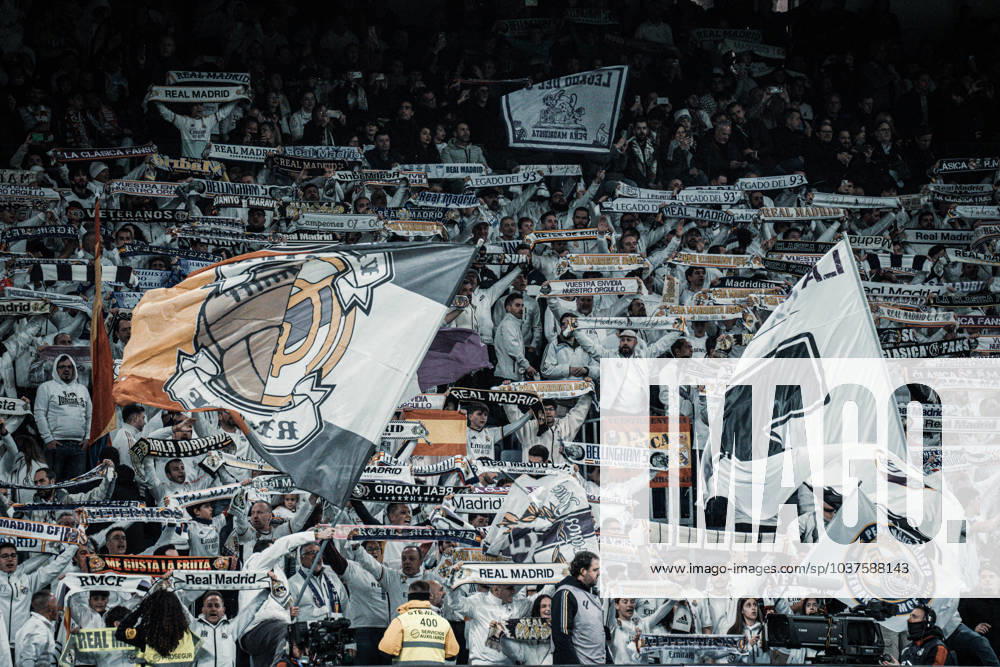 Real Madrid CF v Granada CF - LaLiga EA Sports MADRID, SPAIN, DECEMBER 2: Real Madrid s fans during the LaLiga EA Sports match between Real Madrid CF and Granada CF at Estadio Santiago Bernabeu on December 2, 2023 in Madrid, Spain. Madrid Santiago Bernabeu Madrid Spain