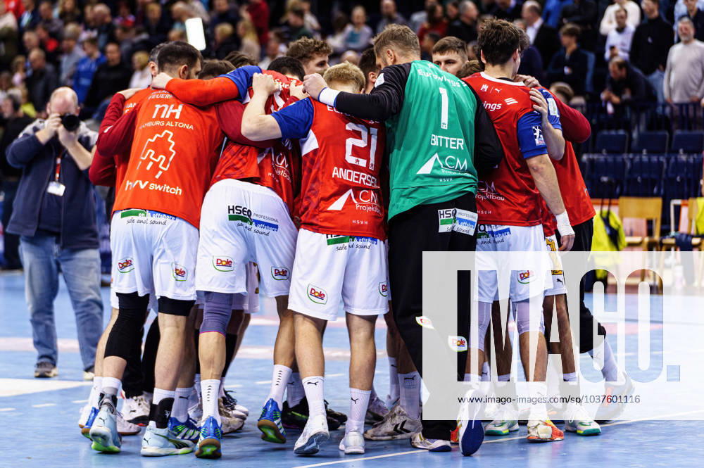 Handball Sport Verein Hamburg enttaeuscht enttaeuschung nach Niederlage GER, Handball Sport Verein Hamburg vs Rhein Neckar Loewen, Bundesliga, Matchday 15, Season 2023 2024, 02 12 2023 GER, Handball Sport Verein Hamburg vs Rhein Neckar Loewen, Bundesliga, Matchday 15, Season 2023 2024, 02 12 2023 Hamburg