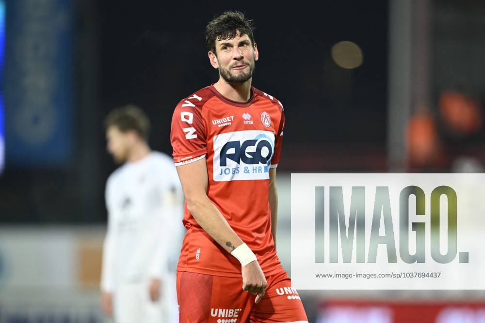 KV Kortrijk v RWDM - Belgian Croky Cup KORTRIJK, BELGIUM - DECEMBER 05 : Avenatti Felipe forward of KV Kortrijk during the Belgian Croky Cup round of sixteen match between KV Kortrijk and RWDM in the Guldensporen stadium on December 5, 2023 in Kortrijk, Belgium, 05 12 2023 Kortrijk Belgium
