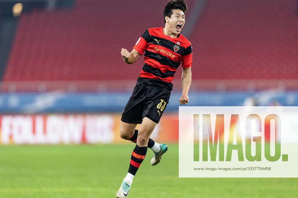 Lee Ho-jae 33 of Pohang Steelers celebrates during the AFC Champions league football match between Wuhan Three Towns FC of China and Pohang Steelers of South Korea at Wuhan Sports Center Stadium. Final scores; Wuhan Three Towns FC of China 1-1 Pohang Steelers of South Korea. Wuhan China - ZUMAs197 20231206_aab_s197_073