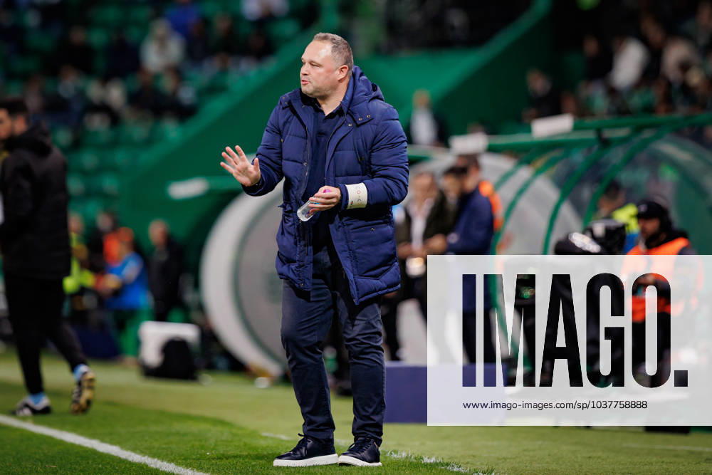 Vitor Campelos during Liga Portugal 23 24 game between Sporting CP and Gil Vicente FC, Estadio Jose Alvalade, Lisbon, Portugal. (Maciej Rogowski) Lisbon Estadio Jose Alvalade Portugal