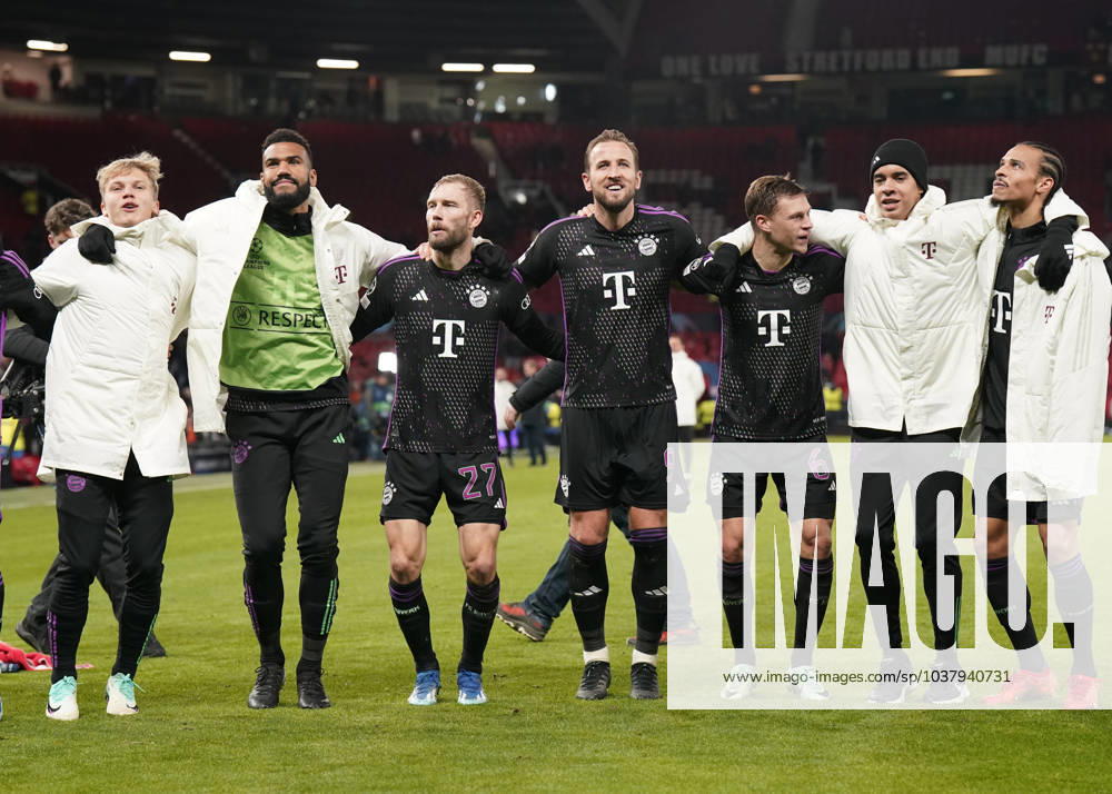 Manchester, England, 12th December 2023. Harry Kane of Bayern Munich (c) celebrates the win with his teammates celebrates the win during the UEFA Champions League match at Old Trafford, Manchester. Picture credit should read: Andrew Yates Sportimage . SPI-2800-0060