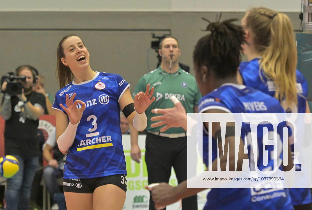 Stuttgarts Maria Segura Palleres, Dresdner SC MTV Allianz Stuttgart 1 3, Volleyball, DVV Cup, semi-final, Dresden Germany