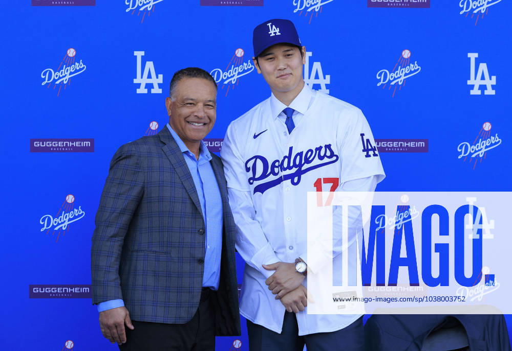 Manager, Dave Roberts of the Los Angeles Dodgers poses with Shohei Ohtani 17 during his presentation to the media on Thursday December 14, 2023 at Dodger Stadium in Los Angeles, California. JAVIER ROJAS PI Los Angeles USA - ZUMAp124 20231214_zaa_p124_007