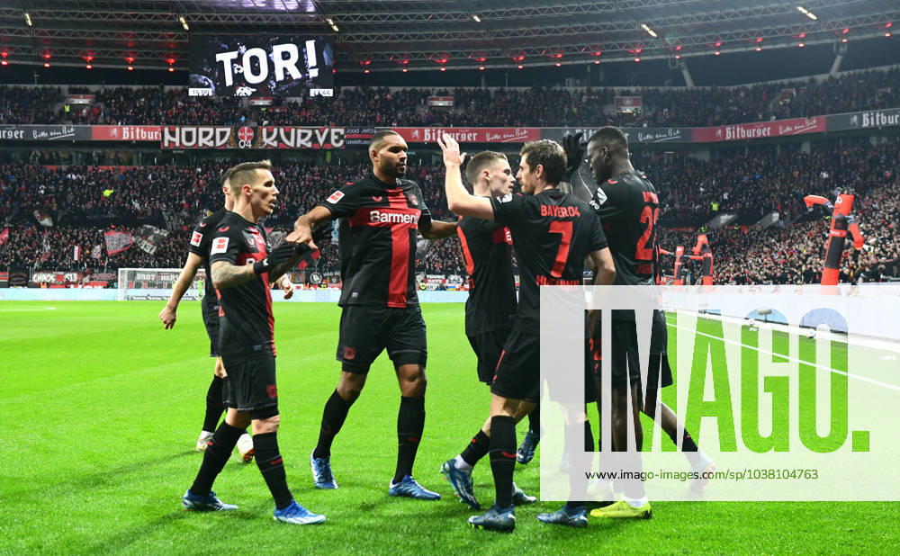 Soccer, Bundesliga, Germany, Men, Season 2023 2024, Matchday 14, BayArena Leverkusen, Bayer Leverkusen Eintracht Frankfurt Cheers Victor Boniface LEV after his goal for 1 0 Cheers, Joy, Action DFB DFL REGULATIONS PROHIBIT ANY USE OF PHOTOGRAPHS AS IMAGE SEQUENCES AND OR QUASI VIDEO