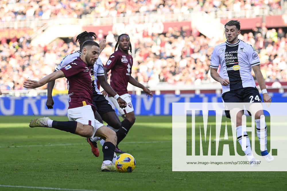Foto Fabio Ferrari LaPresse 23 Dicembre 2023 - Torino, Italia - calcio -ESCLUSIVA TORINO FC- Torino Fc vs Udinese - Campionato italiano di calcio Serie A TIM 2023 2024 - Stadio Olimpico Grande Torino.Nella foto: Nikola Vlasic (Torino FC); December 23, 2023 Turin, Italy - sport, calcio -EXCLUSIVE TORINO FC- Torino Fc vs Udinese - Italian Serie A Football Championship 2023 2024 -Olimpico Grande Torino Stadium.In the pic:Nikola Vlasic (Torino FC);