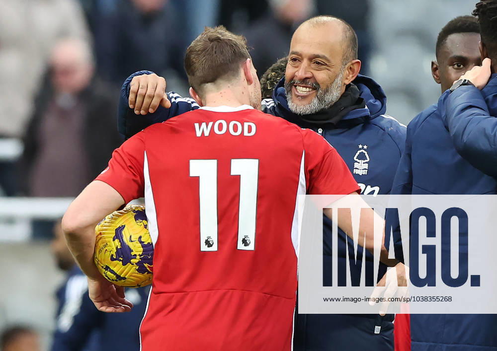 Newcastle Upon Tyne, England, 26th December 2023. Nuno Espirito Santo manager of Nottingham Forest celebrates with Chris Wood after the Premier League match at St. James Park, Newcastle Upon Tyne. Picture credit should read: Nigel Roddis Sportimage . SPI-2831-0046