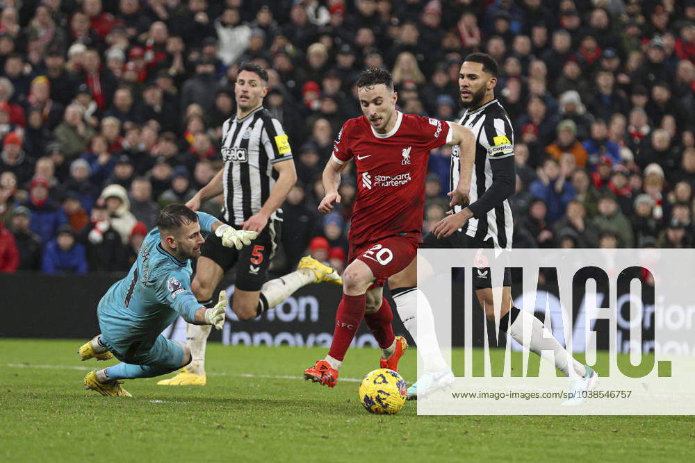 Football - 2023 2024 Premier League - Liverpool vs Newcastle United - Anfield - Monday 1st January 2024. Diogo Jota of Liverpool is brought down by Martin Dubravka of Newcastle United for a penalty