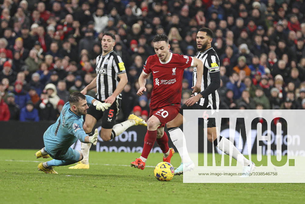 Football - 2023 2024 Premier League - Liverpool vs Newcastle United - Anfield - Monday 1st January 2024. Diogo Jota of Liverpool is fouled by Martin Dubravka of Newcastle United for a penalty