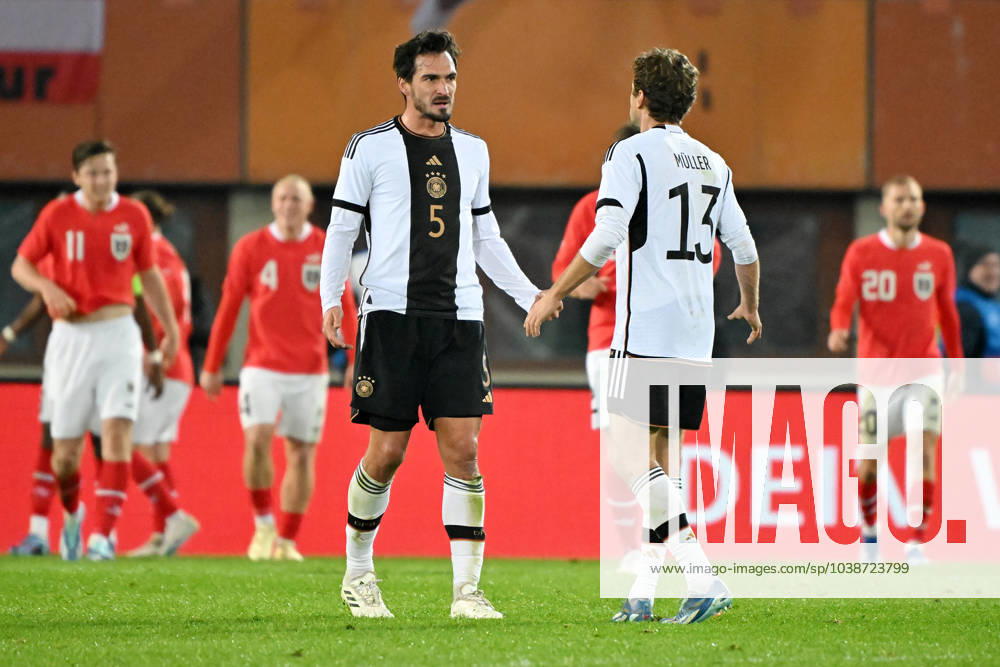 Vienna, Ernst Happel Stadion, 21 11 23, GER, Men, Laenderspiel, Austria Germany Picture from left Mats HUMMELS Germany and Thomas MUELLER Germany Only for editorial use UEFA regulations prohibit any use of photographs as image sequences and or quasi video Vienna Austria