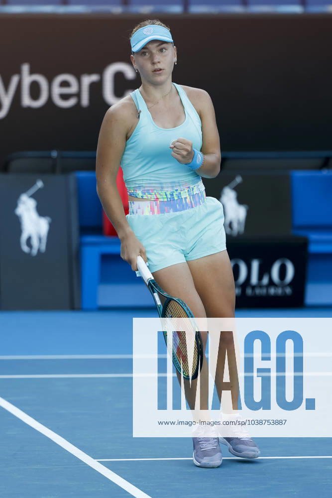 Maria Timofeeva makes a fist and cheers, cheers, joy, emotion Australian Open qualifying Melbourne Park Melbourne Victoria Australia 10 01 2024
