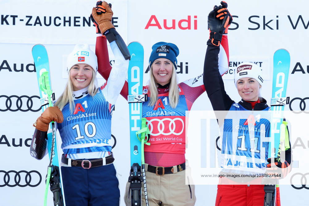 KW02 ALPINE SKIING - FIS WC Altenmarkt Zauchensee ALTENMARKT ZAUCHENSEE,AUSTRIA,12.JAN.24 - ALPINE SKIING - FIS World Cup, Super G, ladies. Image shows the rejoicing of Kajsa Vickhoff Lie (NOR), Cornelia Huetter (AUT) and Lara Gut-Behrami (SUI). GEPAxpictures xHaraldxSteiner