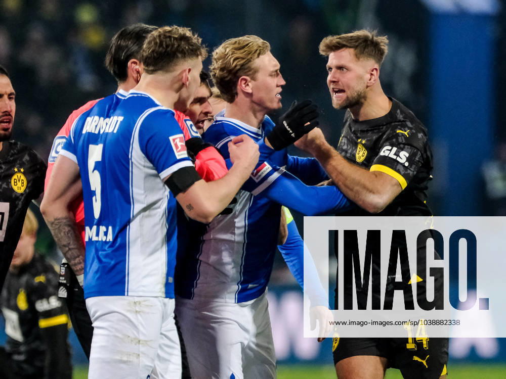 Dispute between Matej Maglica SV Darmstadt 98, 05 and Niclas Fuellkrug Borussia Dortmund, 14 , GER, SV Darmstadt 98 vs Borussia Dortmund, Football, Bundesliga, Matchday 17, Season 2023 24, 13 01 2024 DFL REGULATIONS PROHIBIT ANY USE OF PHOTOGRAPHS AS IMAGE SEQUENCES AND OR QUASI VIDEO GER, SV Darmstadt 98 vs Borussia Dortmund, Football, Bundesliga, Matchday 17, Season 2023 24, 13 01 2024 Darmstadt