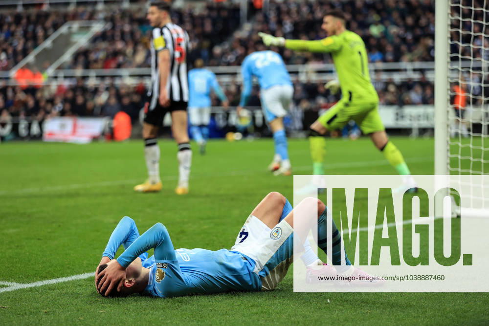 Fußball Premier League Newcastle United v Manchester City 13. Januar 2024 Premier League Newcastle United v Manchester City Phil Foden von Manchester City reagiert nach einer vergebenen Chance Foto Simon Stacpoole Abseits Newcastle upon Tyne UK
