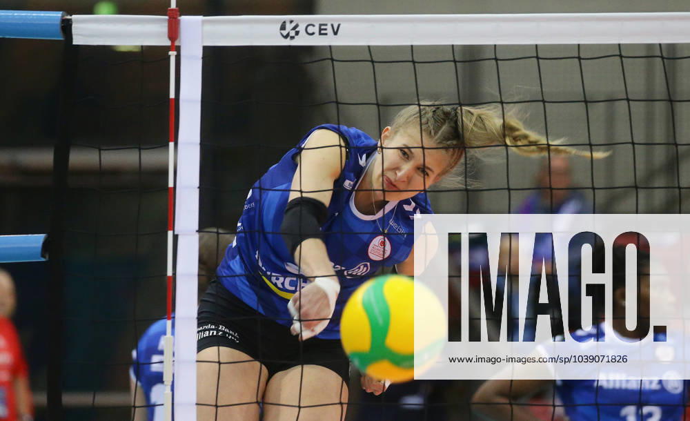 Stuttgart , Volleyball CEV Champions League , Allianz MTV Stuttgart vs Asterix Avo Beveren , Monique Strubbe Stgt