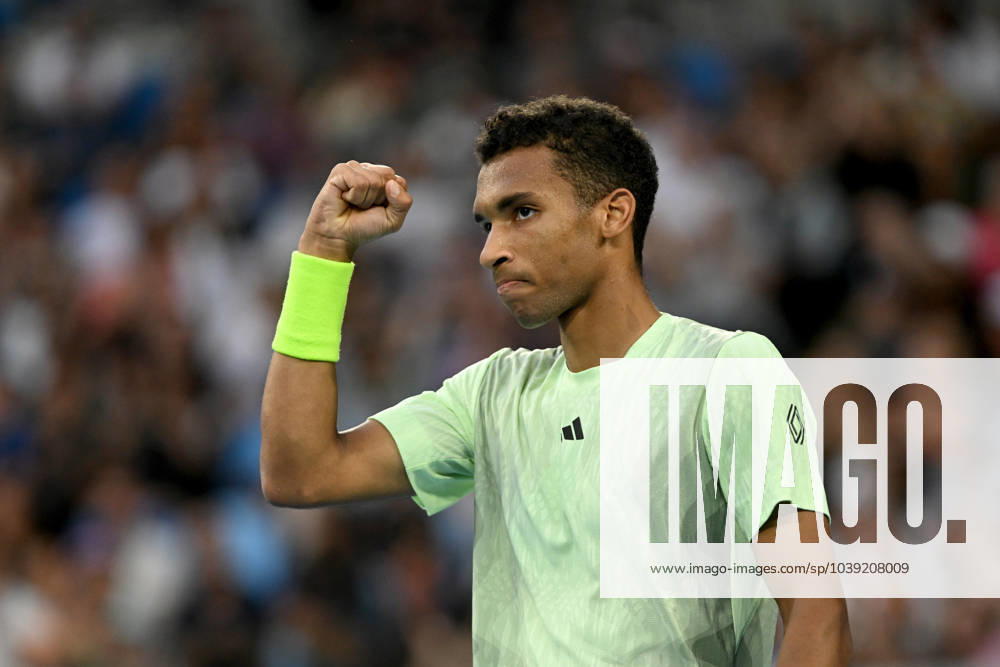 TENNIS AUSTRALIAN OPEN, Felix Auger-Aliassime of Canada reacts during his 3rd round match against Daniil Medvedev of Russia on Day 7 of the 2024 Australian Open at Melbourne Park in Melbourne, Saturday, January 20, 2024. ( NO ARCHIVING, , NO USE IN BOOKS WITHOUT CONSENT MELBOURNE VICTORIA AUSTRALIA