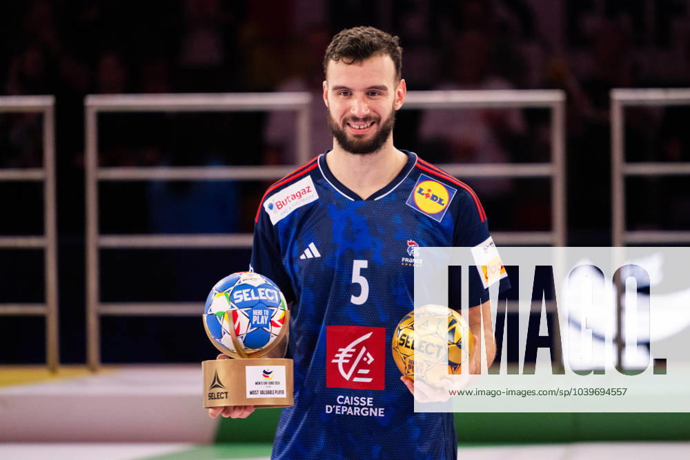 Nedim Remili of France is awarded most valuable player after the EHF European Handball Championship final between Denmark and France on January 28, 2024 in Cologne Photo Ludvig Thunman BILDBYRAN kod LT LT0598 handball handboll handball handbolls em 2024 final danmark denmark frankrike ehf european handball championship france day 18 bbeng