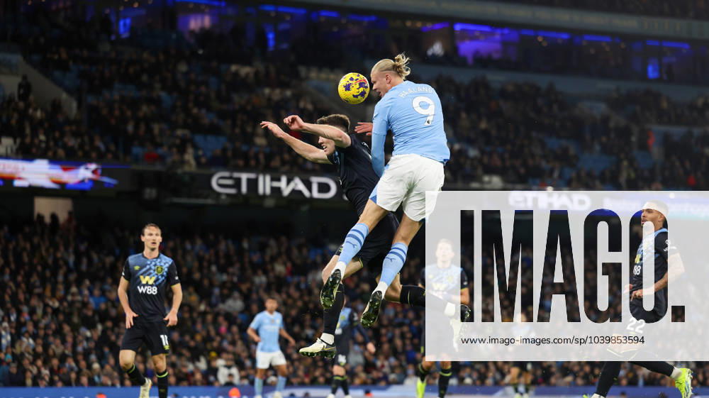 KW05 Bilder des Jahres 2024, Sport 01 Januar Manchester City v Burnley Premier League 31 01 2024. Manchester City forward Erling Haland (9) goes close during the Premier League match between Manchester City and Burnley at the Etihad Stadium, Manchester, England on 31 January 2024. Editorial use only DataCo restrictions apply See www.football-dataco.com ,