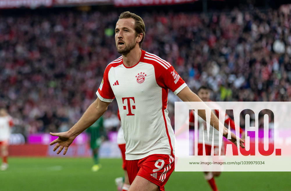 Harry Kane FC Bayern Muenchen, 9 celebrates his goal for 2 1 GER, FC Bayern Muenchen vs Borussia Moenchengladbach, Football, Bundesliga, Matchday 20, Season 2023 2024, 03 02 2024 GER, FC Bayern Muenchen vs Borussia Moenchengladbach, Football, Bundesliga, Matchday 20, Match 2023 2024, 03 02 2024 Muenchen