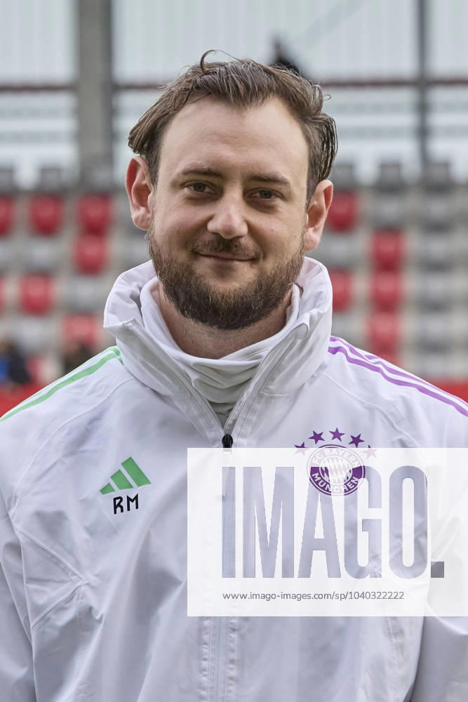 2024 02 10 20240210 15535912354, Deutsche Fussball Juniorenbundesliga Süd Südwest Saison 2023 2024, Bundesliga 1, Junioren U19, Gameday 16 MARIC Rene FC Bayern München Headcoach FCBU19HC sportworld München FC Bayern Campus Bayern Deutschland