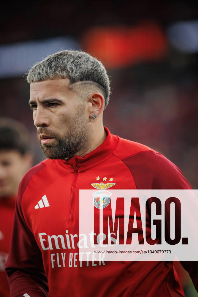Nicolas Otamendi during UEFA Europa League 23 24 game between SL Benfica and Toulouse FC at Estadio Da Luz, Lisbon, Portugal. (Maciej Rogowski) Lisbon Estadio Da Luz Portugal