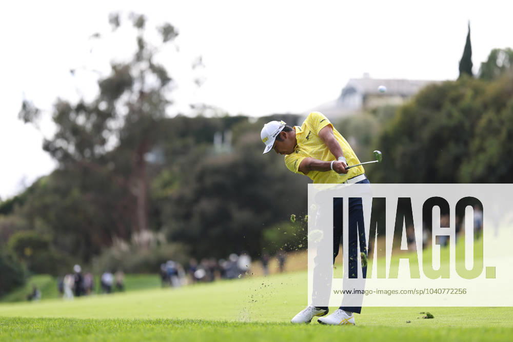HIDEKI MATSUYAMA hits from the fairway on 18th hole during the final round of The Genesis Invitational at Riviera Country Club in Pacific Palisades, California. Pacific Palisades USA - ZUMAt158 20240218_zsp_t158_012