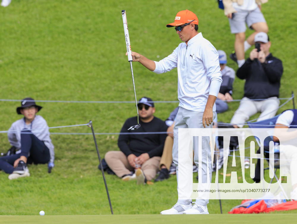 Rickie Fowler lines up his putt during the Final Round of the 2024 Genesis Invitational Golf Tournament on Sunday February 18, 2024 at the Riviera Country Club in Pacific Palisades, California. ARIANA RUIZ PI Pacific Palisades U.S - ZUMAp124 20240218_zaa_p124_026