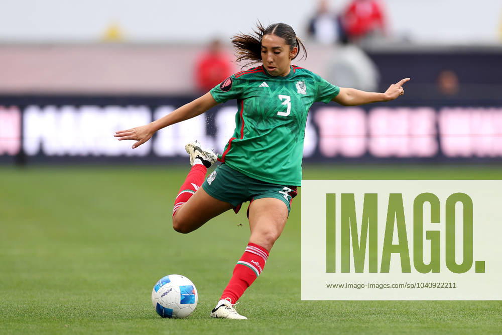 Carson, United States, February 20th 2024: Karina Rodriguez of Mexico passes the ball in the first half during the Concacaf Women Gold Cup 2024 football match between Mexico and Argentina at Dignity Health Sports Park in Carson, United States. (Katelyn Mulcahy SPP)
