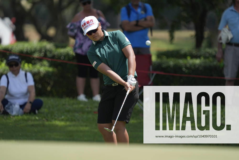 Honda LPGA, Golf Damen Thailand 2024 Peiyun Chien of Chinese Taipei is playing her approach shot during the first round of the Honda LPGA Thailand 2024 at Siam Country Club Old Course in Chonburi, Thailand, on February 22, 2024. Chonburi Thailand