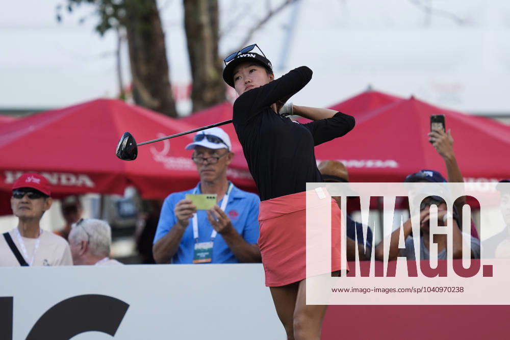 Honda LPGA, Golf Damen Thailand 2024 Grace Kim of Australia is playing her tee shot during the first round of the Honda LPGA Thailand 2024 at Siam Country Club Old Course in Chonburi, Thailand, on February 22, 2024. Chonburi Thailand