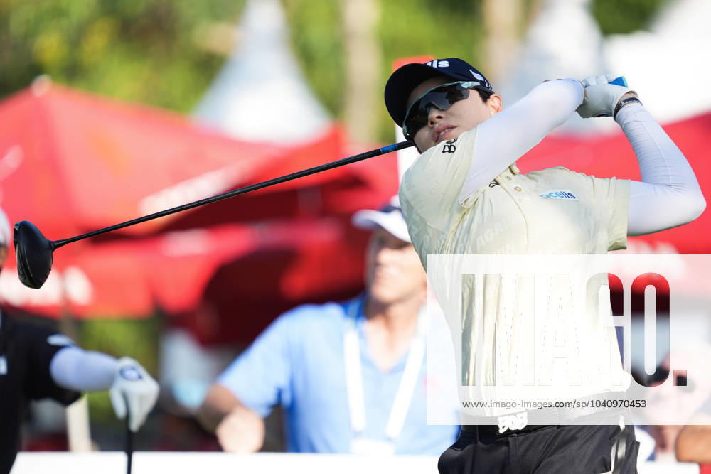 Honda LPGA, Golf Damen Thailand 2024 Eun-Hee Ji of South Korea is playing her tee shot during the first round of the Honda LPGA Thailand 2024 at Siam Country Club Old Course in Chonburi, Thailand, on February 22, 2024. Chonburi Thailand