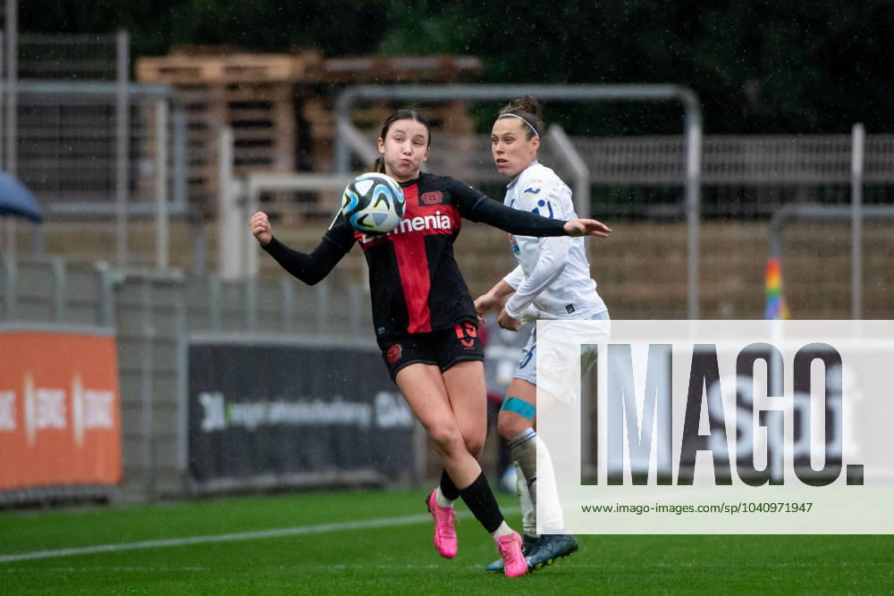 Loreen Bender Bayer 04 Leverkusen, 19 in duel with Nicole Billa TSG Hoffenheim, 16 , GER, Bayer 04 Leverkusen vs TSG 1899 Hoffenheim, Football Google Pixel Women Bundesliga, 14 Matchday, Season 2023 2024, 18 02 2024 DFB regulations prohibit any use of photographs as image sequences and or quasi video GER, Bayer 04 Leverkusen vs TSG 1899 Hoffenheim, Football Google Pixel Women Bundesliga, 14 Matchday, Season 2023 2024, 18 02 2024 Leverkusen