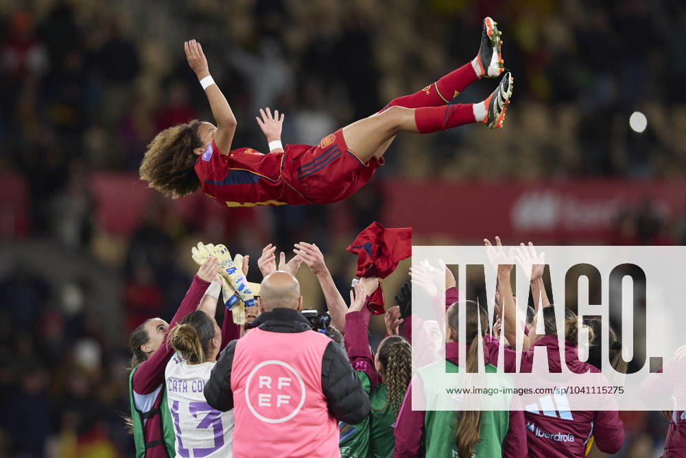 KW08 Vicky Lopez (Spain) is lifted off the air after its debut, UEFA Women s Nations League 2024 Semi-final, Spain vs Netherlands, La Cartuja Stadium, February 23, 2024, Seville, Spain.
