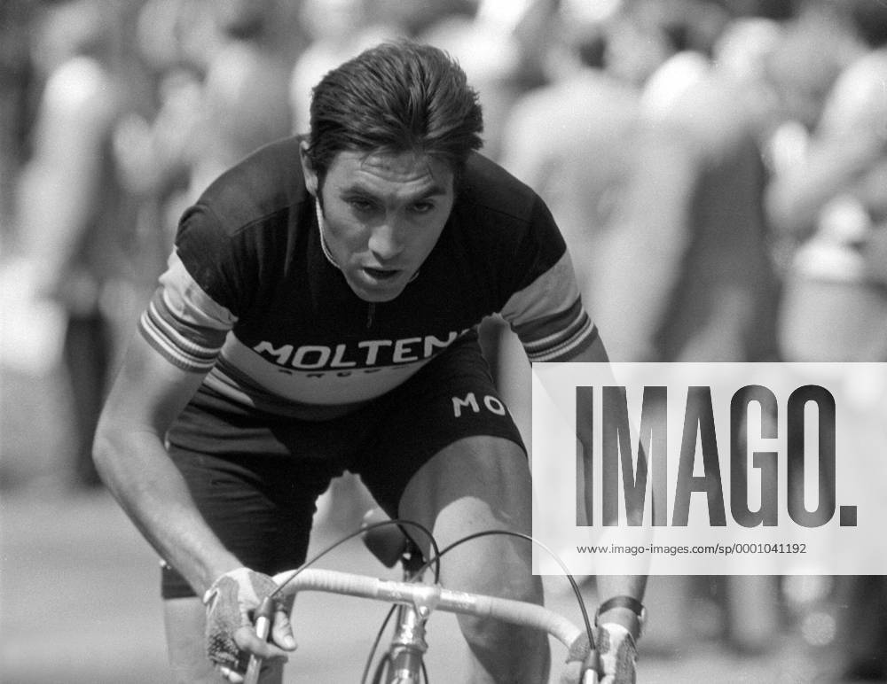 Eddy Merckx (Belgien) Radsport Herren Straßenradsport 1971, Straße, Rad, Vneg, Vsw Einzelbild Paris