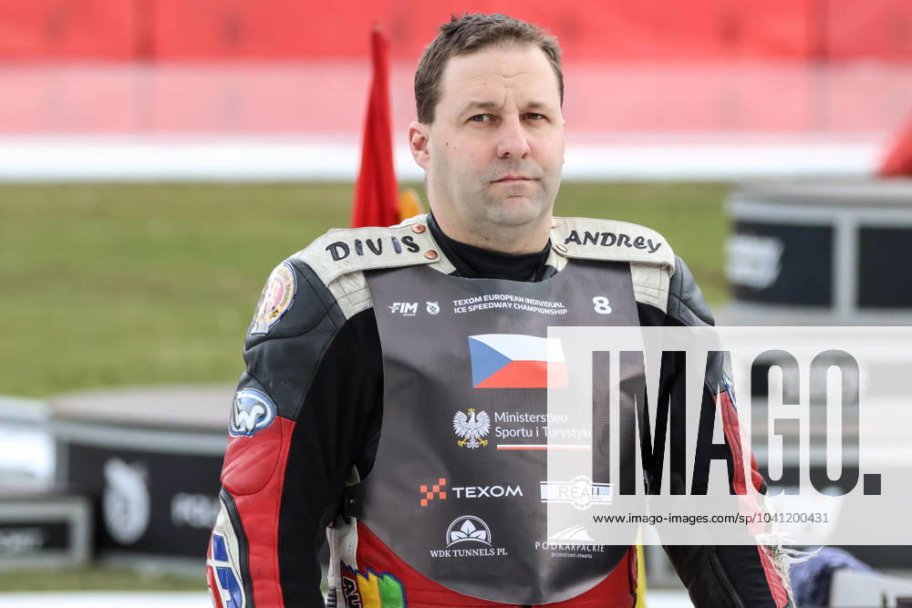 Texom European Individual Ice Speedway Championship 2024 round 1 2024.02.24 Sanok, Poland, Ice Speedway Texom European Individual Ice Speedway Championship 2024 round 1 (1 Runda Indywidualnych Mistrzostw Europy w Zuzlu Na Lodzie) op: Andrej Divis