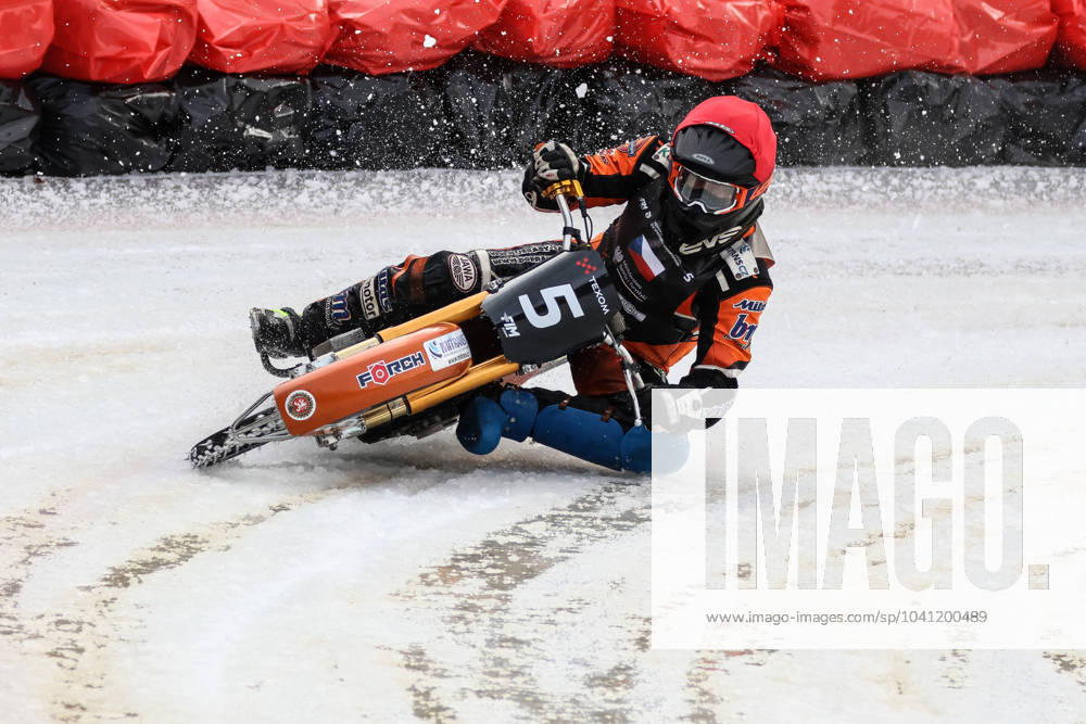 Texom European Individual Ice Speedway Championship 2024 round 1 2024.02.24 Sanok, Poland, Ice Speedway Texom European Individual Ice Speedway Championship 2024 round 1 (1 Runda Indywidualnych Mistrzostw Europy w Zuzlu Na Lodzie) op: Lukas Hutla