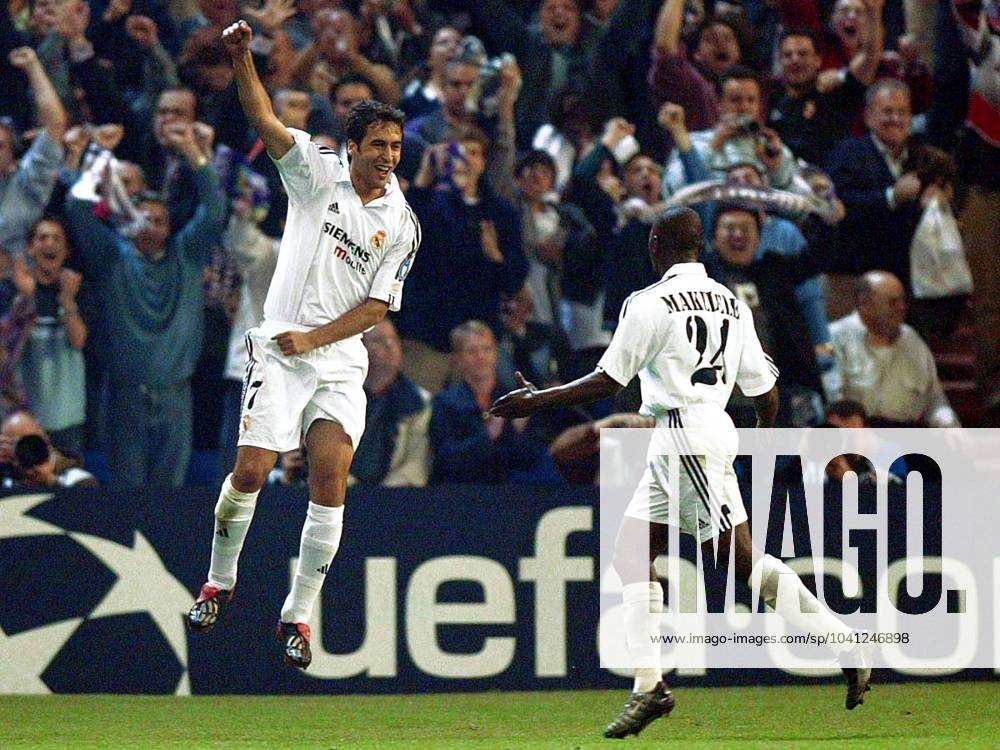 Onderwerp Subject: Real Madrid (3-1) Champions League Reklame: Club Team Country: Real Madrid Seizoen Season: 2002 2003 FOTO PHOTO: Real Madrid s RAUL (L) celebrating goal with Claude MAKELELE (R) MADRID ESP Content not available for redistribution in The Netherlands directly or indirectly through any third parties.