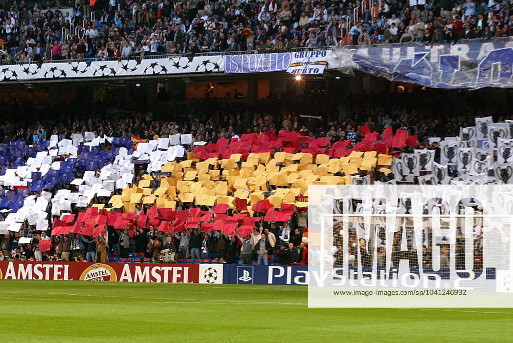Onderwerp Subject: Real Madrid (3-1) Champions League Reklame: Club Team Country: Real Madrid Seizoen Season: 2002 2003 FOTO PHOTO: Real Madrid s stadium SANTIAGO BERNABEU supporters MADRID ESP Content not available for redistribution in The Netherlands directly or indirectly through any third parties.