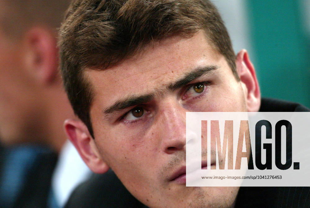 Onderwerp Subject: Real Madrid Champions League Club Team Country: Real Madrid Seizoen Season: 2002 2003 FOTO PHOTO: Real Madrid s goalkeeper Iker CASILLAS ROME ITA Content not available for redistribution in The Netherlands directly or indirectly through any third parties.