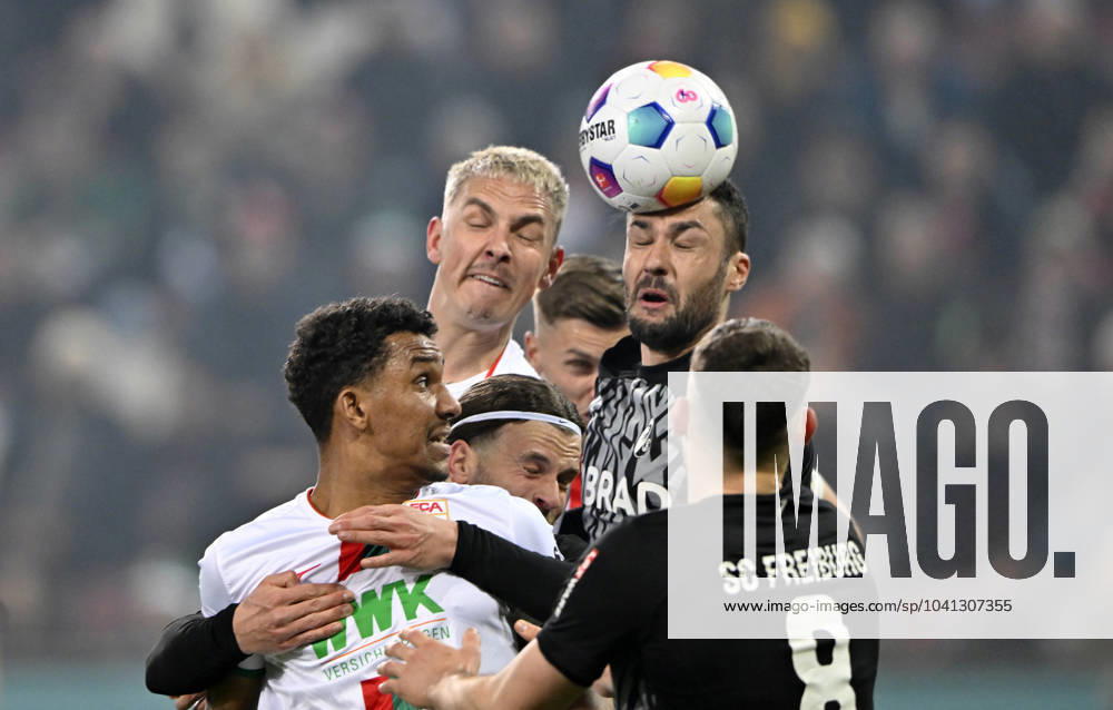 Penalty area scene, goal area scene Header duel Duel Action Lukas Kuebler SC Freiburg SCF 17 Maximilian Eggestein SC Freiburg SCF 08 Lucas Hoeler SC Freiburg SCF 09 Iago FC Augsburg FCA 22 Niklas Dorsch FC Augsburg FCA 30 FC Augsburg FCA vs SC Freiburg SCF 25 02 2024 DFL REGULATIONS PROHIBIT ANY USE OF PHOTOGRAPHS AS IMAGE SEQUENCES AND OR QUASI VIDEO FC Augsburg FCA vs SC Freiburg SCF
