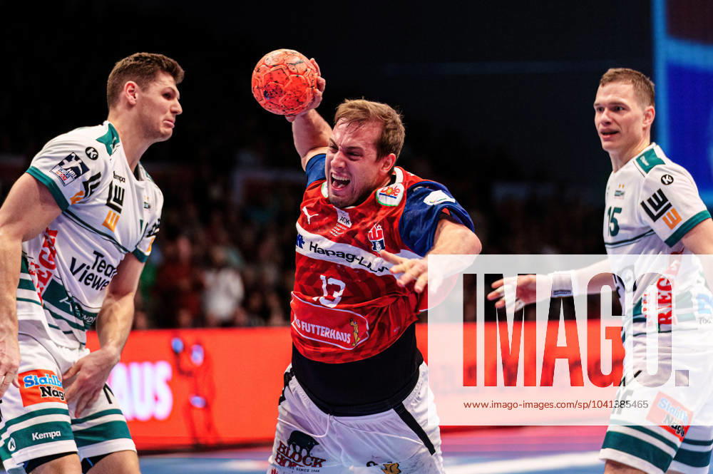Throw Goal Niklas Weller Handball Sport Verein Hamburg, 13 GER, Handball Sport Verein Hamburg vs Frisch Auf Goeppingen, Handball, Bundesliga, Matchday 23, Season 2023 2024, 25 02 2024 GER, Handball Sport Verein Hamburg vs Frisch Auf Goeppingen, Handball, Bundesliga, Matchday 23, Season 2023 2024, 25 02 2024 Hamburg