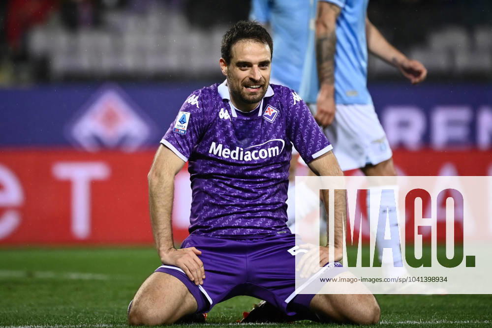 Foto Massimo Paolone LaPresse 26 Febbraio 2024 - Firenze, Italia - calcio - Fiorentina vs Lazio - Campionato italiano di calcio Serie A TIM 2023 2024 - Stadio Artemio Franchi. Nella foto: Giacomo Bonaventura (ACF Fiorentina) si dispera February 26, 2024 Florence, Italy - sport, calcio - Fiorentina vs Lazio - Italian Serie A Football Championship 2023 2024 - Artemio Franchi Stadium. In the pic: Giacomo Bonaventura (ACF Fiorentina) is desperates
